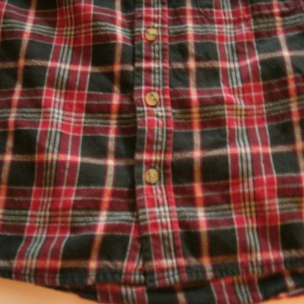 Oshkosh Boys Shirt Button Down Red Black Plaid Long Sleeve Size 6